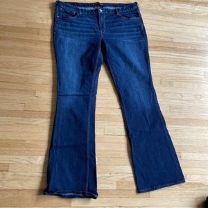 Express low rise boot Jean size 18 long
